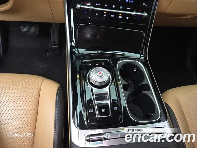 Kia Carnival 2021 thumb 7
