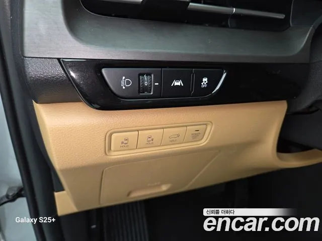Kia Carnival 2021 thumb 4