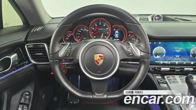 Porsche Panamera 2014 thumb 11