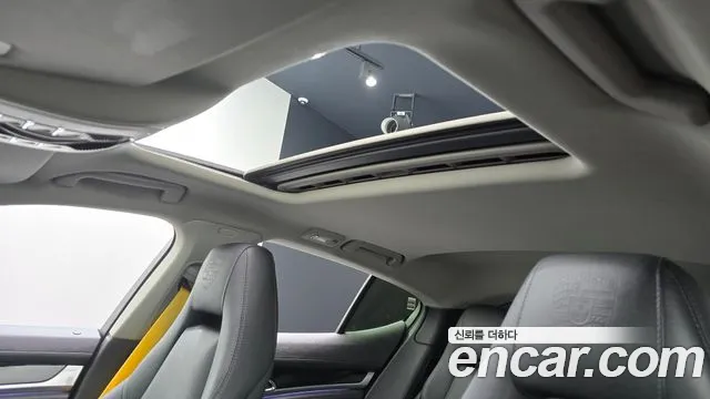 Porsche Panamera 2014 thumb 5