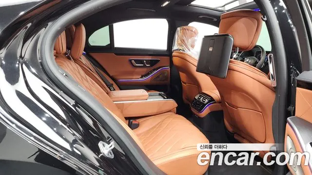 Mercedes-Benz S-Class 2022 thumb 6
