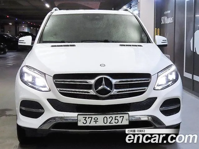 Mercedes-Benz GLE-Класс 2016 thumb 5