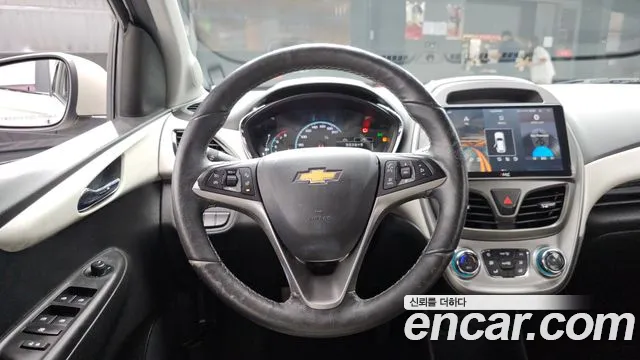 Chevrolet Spark 2017 thumb 4
