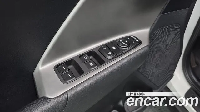 Kia Niro Plus 2023 thumb 12