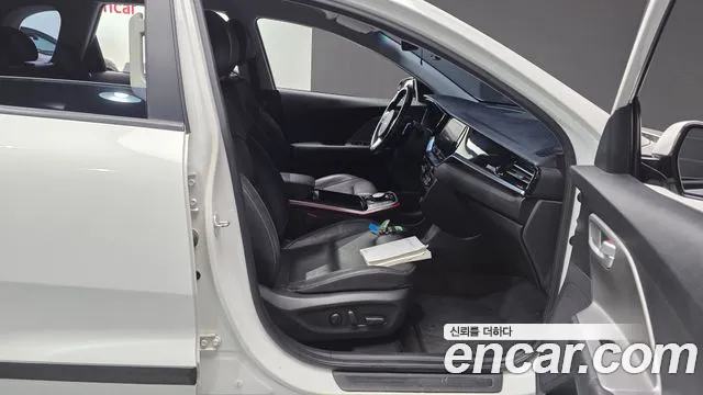 Kia Niro Plus 2023 thumb 8