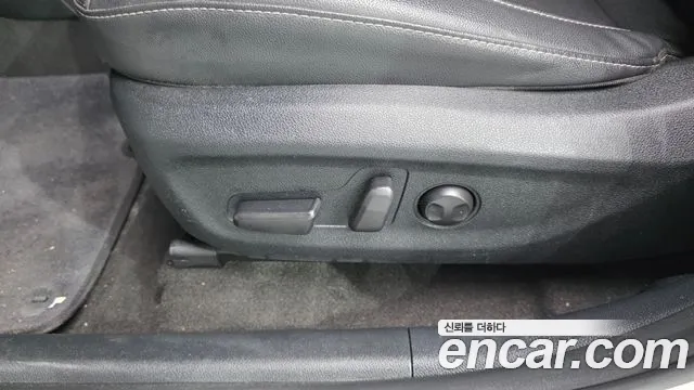 Kia Niro Plus 2023 thumb 9