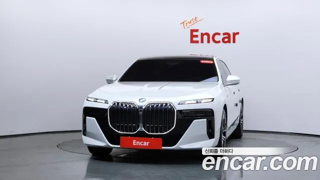 BMW 7 серии 2025 thumb 4