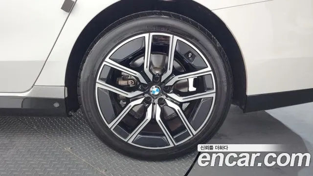 BMW 7 серии 2025 thumb 3
