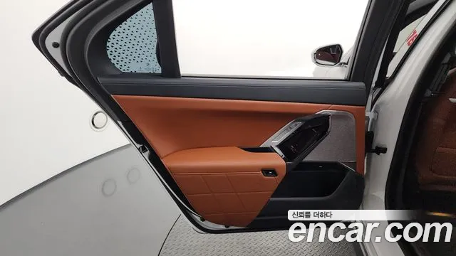 BMW 7 серии 2025 thumb 6