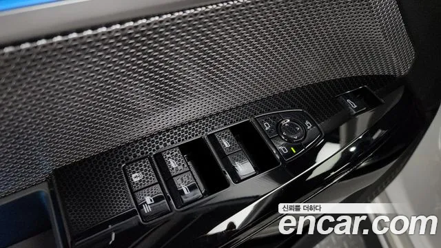 BMW 7 серии 2025 thumb 12