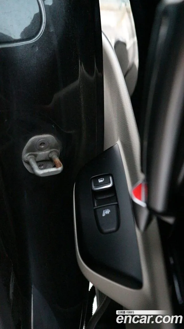 Kia Carnival 2021 thumb 6