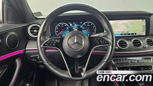 Mercedes-Benz E-Class 2022 thumb 12