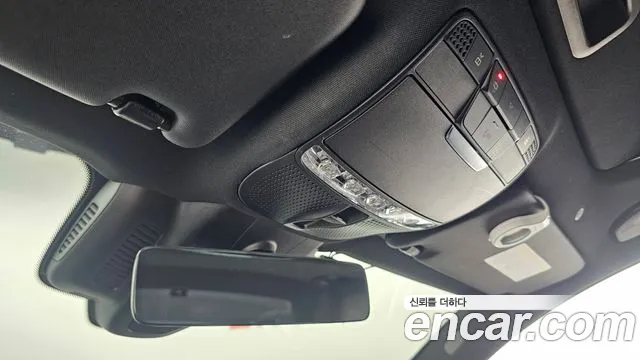Mercedes-Benz E-Class 2022 thumb 4