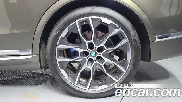 BMW X7 2025 thumb 7
