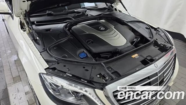 Mercedes-Benz S-Class 2017 thumb 11
