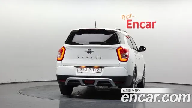 KGM Tivoli Air 2017 thumb 11