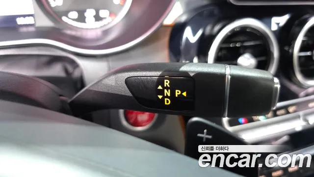 Mercedes-Benz C-Class 2017 thumb 10