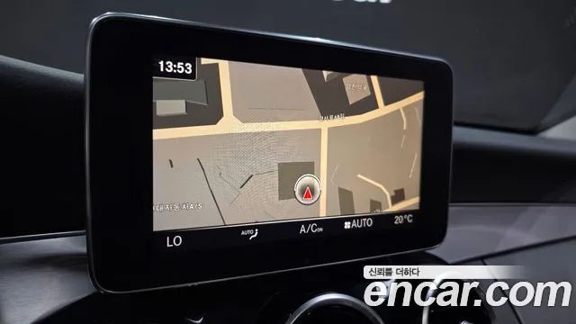 Mercedes-Benz C-Class 2017 thumb 12