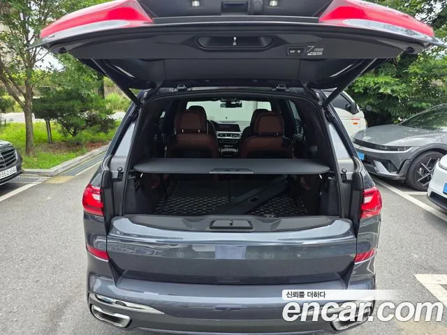 BMW X7 2020 thumb 4
