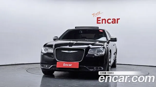 Chrysler 300C 2015 thumb 4