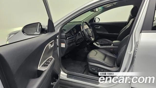 Kia Niro Plus 2022 thumb 2