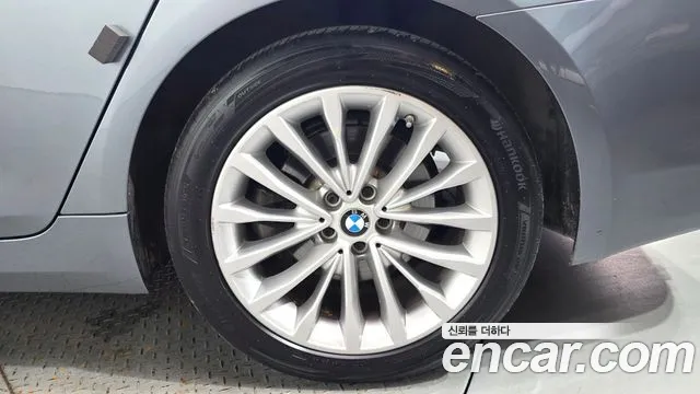BMW 5 серии 2019 thumb 12