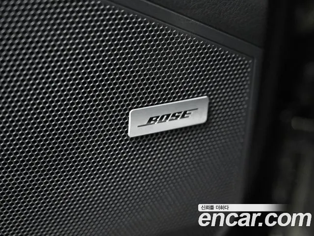 Porsche Cayenne 2025 thumb 11