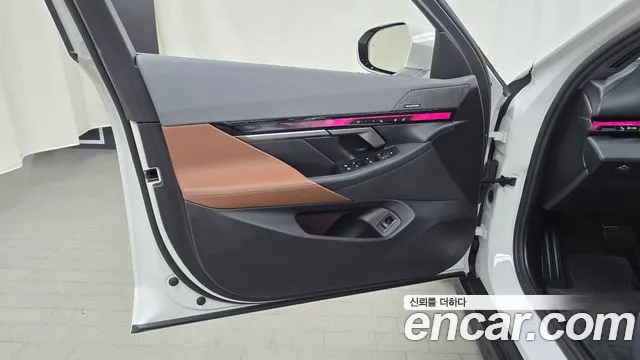 BMW 5 серии 2023 thumb 5