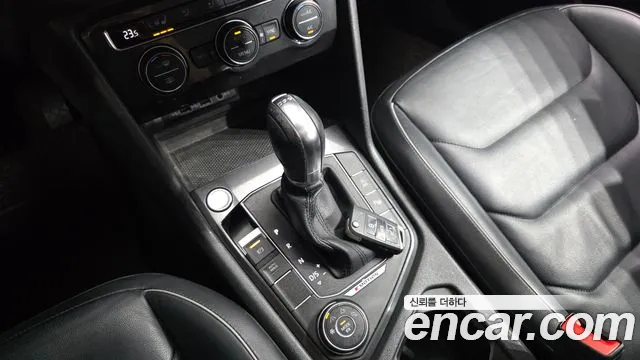 Volkswagen Tiguan 2018 thumb 7