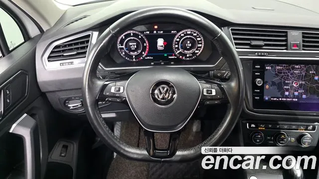 Volkswagen Tiguan 2018 thumb 5