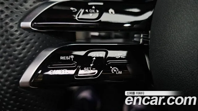 Mercedes-Benz E-Class 2022 thumb 7