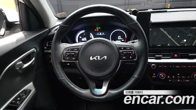 Kia Niro Plus 2023 thumb 10