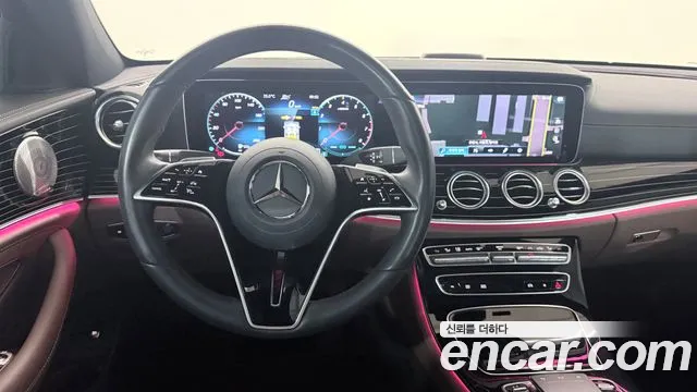 Mercedes-Benz E-Class 2023 thumb 5