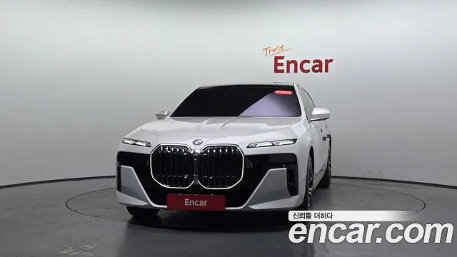 BMW 7 серии 2024 thumb 11