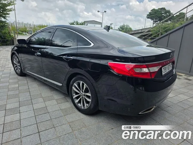 Hyundai Grandeur 2011 thumb 4