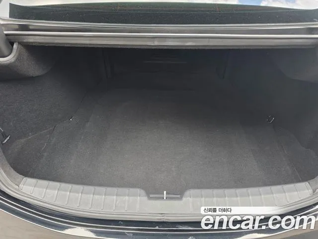 Hyundai Grandeur 2011 thumb 9