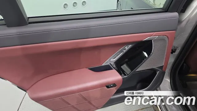 BMW 7 серии 2023 thumb 10