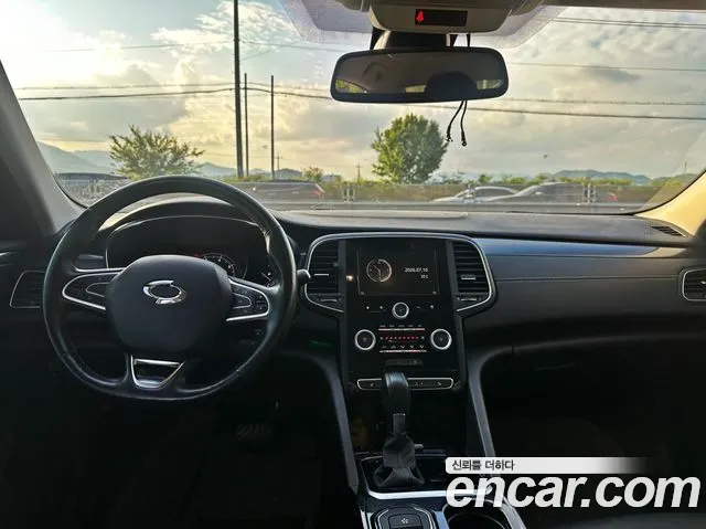 Renault SM6 2016 thumb 6