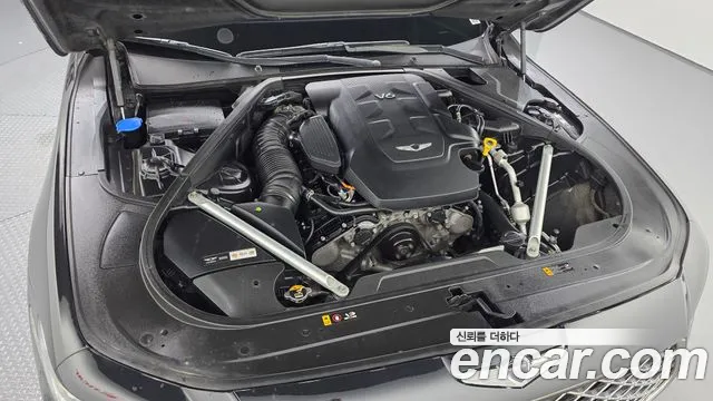 Genesis G90 2018 thumb 8