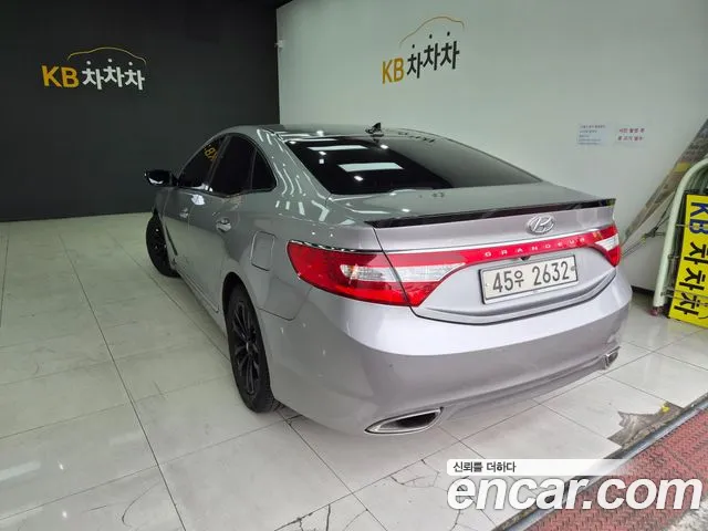 Hyundai Grandeur 2012 thumb 4