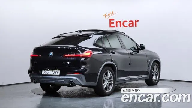 BMW X4 2020 thumb 11