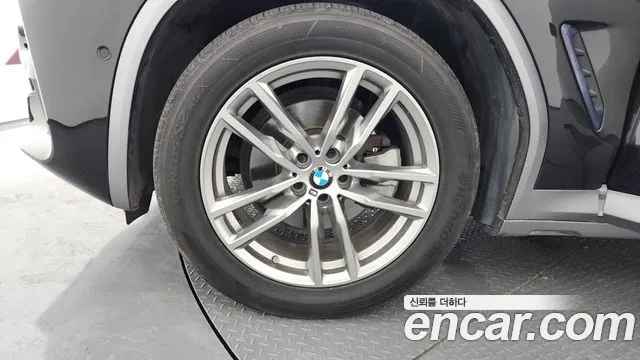 BMW X4 2020 thumb 2