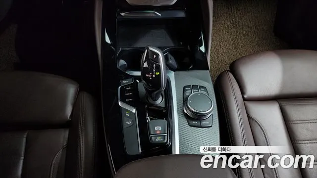 BMW X4 2020 thumb 9
