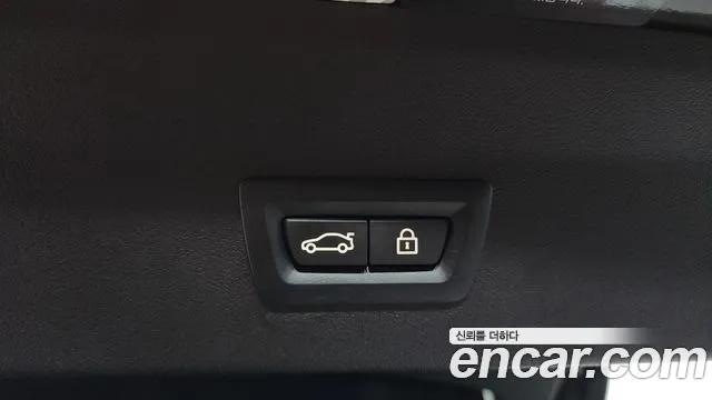 BMW X4 2020 thumb 10