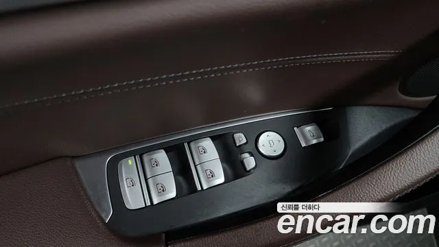 BMW X4 2020 thumb 8