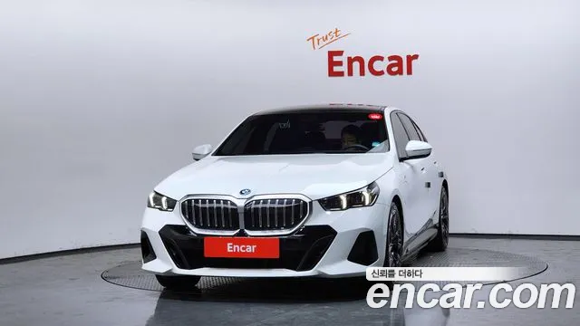 BMW 5 серии 2024 thumb 7