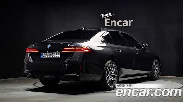 BMW 5 серии 2025 thumb 9