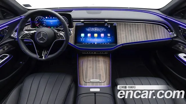 Mercedes-Benz E-Class 2025 thumb 11