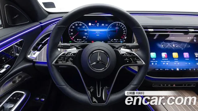 Mercedes-Benz E-Class 2025 thumb 10