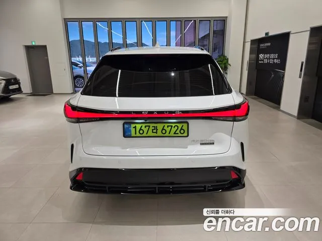 Lexus RX 500h 2025 thumb 12
